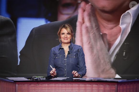 Exclusif - Pascale de La Tour du Pin, sur le plateau de l’émission « TPMP » présentée par C.Hanouna et diffusée en direct sur Youtube et sur toutes les box (SFR, FREE, Bouygues, MyCanal etc), Paris, France, le 25 mars 2025. © Jack Tribeca / Bestimage