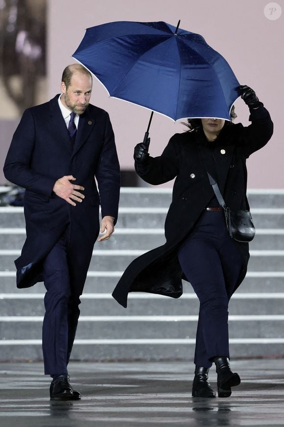 Le prince William, prince de Galles, - Arrivées à la cérémonie de réouverture de la cathédrale Notre-Dame de Paris, le 7 décembre 2024. Joyau de l’art gothique, lieu de culte et de culture, symbole universel de la France et de son histoire, la cathédrale de Notre-Dame de Paris rouvre ses portes les 7 et 8 décembre, cinq ans après le terrible incendie qui l’avait ravagée le 15 avril 2019. 
© Agence / Bestimage