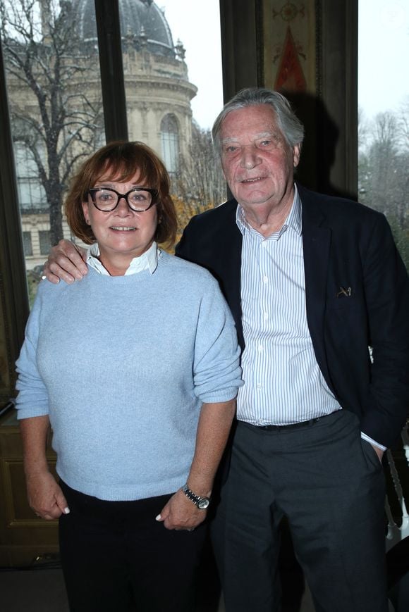 "Quand il faut répondre à quelque chose de vraiment injurieux, je ne réponds pas sur Twitter mais avec un avocat.", a-t-elle ajouté.

Exclusif - Patrice Duhamel et sa femme la journaliste Nathalie Saint Cricq - F-O.Giesbert est sacré  « Pape des éditorialistes » par Château Pape Clément au restaurant « Pavillon Ledoyen » à Paris, France, le 21 Novembre 2024. 
© Bertrand Rindoff / Bestimage