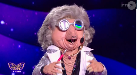 Voici comment elle a réagi après avoir perdu contre le Lapin

La Taupe de Mask Singer 8, capture d'écran TF1