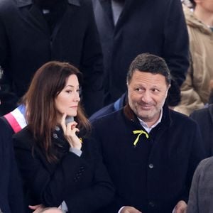 Mareva Galanter (Miss France 1999) et Arthur (Jacques Essebag) - Cérémonie d'hommage national aux victimes françaises des attaques terroristes du 7 octobre en Israël dans la cour d'honneur de l'Hôtel national des Invalides, à Paris, France, le 7 février 2024. © Dominique Jacovides/Bestimage
