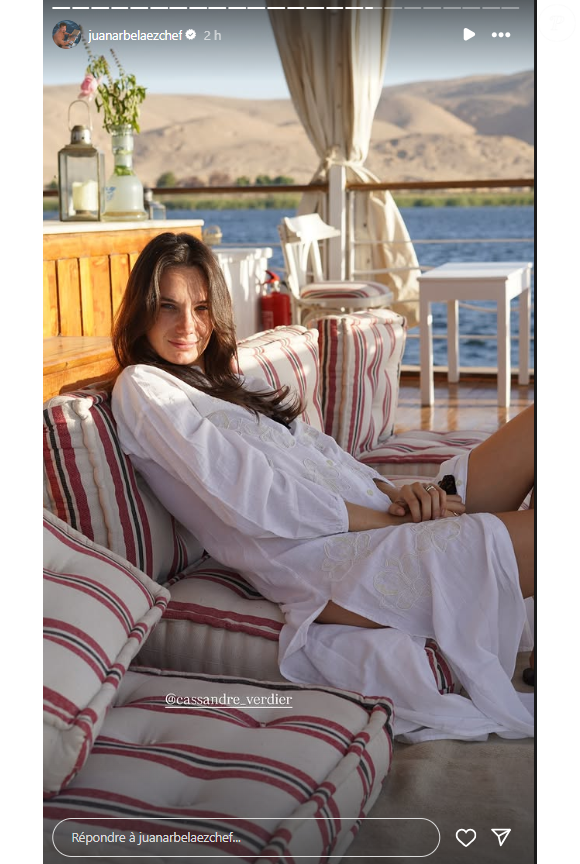 Juan Arbelaez se plaît également en parallèle à poster des images et vidéos de leur séjour de luxe où ils ont notamment dormi dans un hôtel 5 étoiles, le Winter Palace Hotel. Juan Arbelaez et sa compagne Cassandre (enceinte) en voyage en Egypte.