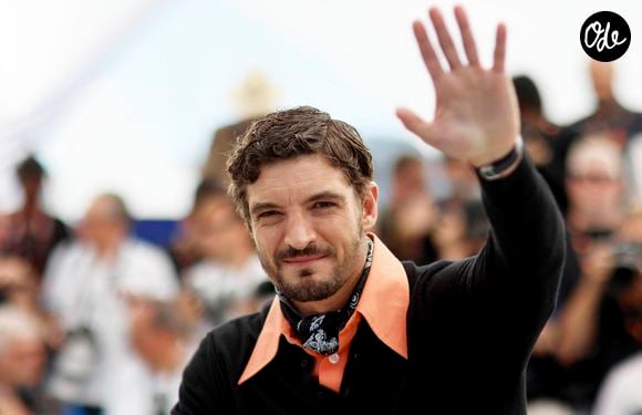 Niels Schneider au photocall du film "La Bataille De Gaulle : L'Âge De Fer" (De Gaulle : Tilting Iron) lors du 79ème Festival International du Film de Cannes, France, le 21 mai 2026. © Jacovides-Moreau/Bestimage