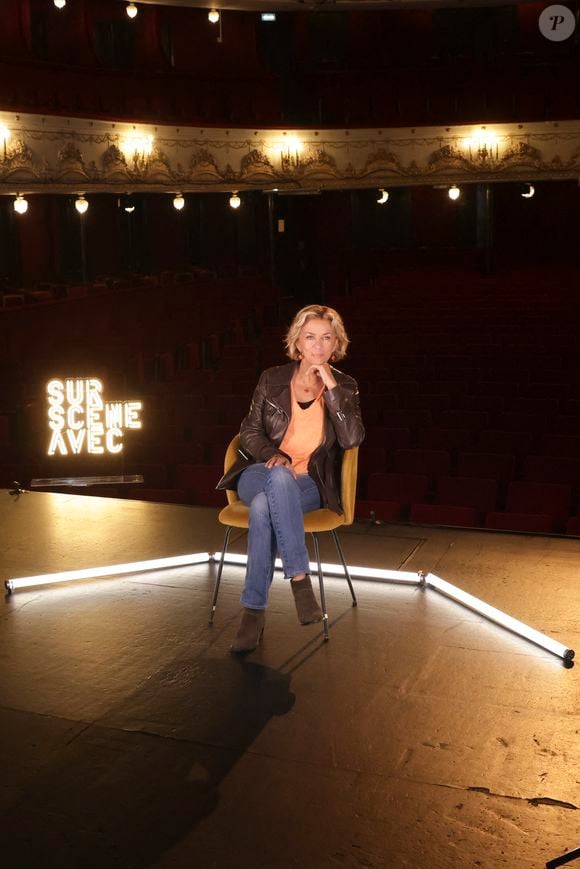 Exclusif - Corinne Touzet lors du tournage de "Sur Scène Avec" à Paris le 7 novembre 2024. © Jack Tribeca / Bestimage