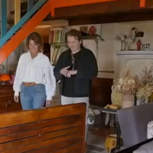 Bénabar ouvre les portes de sa maison dans l'émission "Mon côté sud"