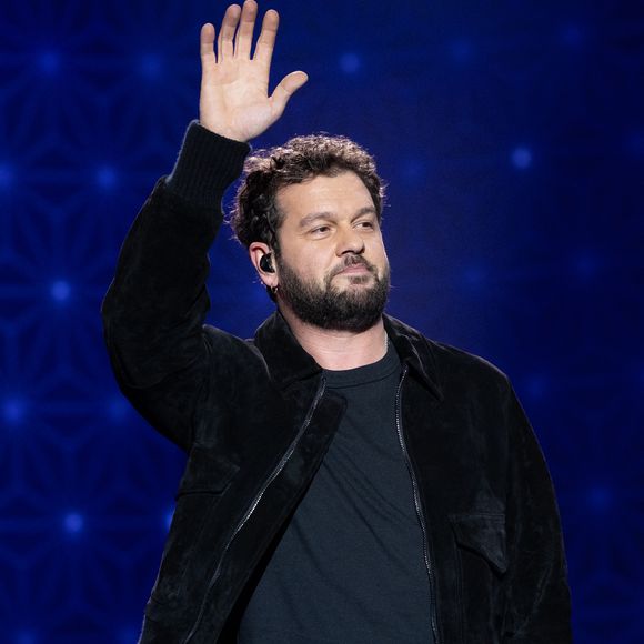 Claudio Capeo pour les surprises de l'enregistrement de l'émission "La Boîte à secrets", présentée par F.Bollaert et diffusée le 16 janvier 2026 sur France 3, dans les studios du Lendit à Saint-Denis, France, le 16 décembre 2025. © Cyril Moreau/Bestimage