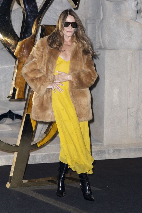 Carla Bruni Sarkozy – Photocall du Défilé de mode Saint Laurent  Collection Printemps-Été 2026 dans le cadre de la Fashion Week de Paris, France, le 29 septembre 2025.
 
© Olivier Borde / Bestimage