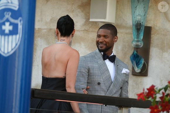 Usher et sa femme Jenn Goicoechea ont été aperçus à Venise avant le mariage très attendu de Jeff Bezos. Backgrid UK/Bestimage