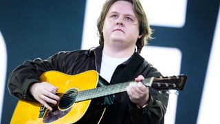 "C'est si bon d'être de retour" : Ce célèbre chanteur de 28 ans tient sa revanche deux ans après, son histoire a fait le tour du monde