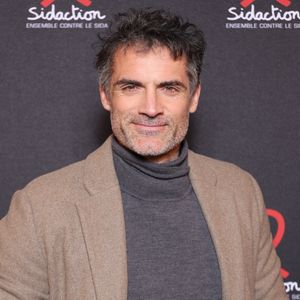 Gil Alma - Soirée de lancement du Sidaction 2026 au Lido à Paris le 16 Mars 2026. © Denis Guignebourg/Bestimage