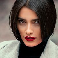 À partir de 50 ans, cette coupe de cheveux est réputée pour rajeunir le visage et les spécialistes la recommandent en salon