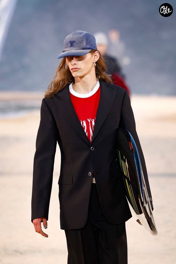 Défilé de mode Louis Vuitton Prêt à Porter Collection Homme Printemps/Été 2027 lors de la Fashion Week de Paris, à la Cité Internationale Universitaire de Paris, France, le 23 juin 2026. © Bestimage