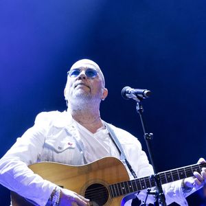 Pascal Obispo s'est ensuite adressé directement à Pierre Garnier, sur Europe 1. "Je voudrais embrasser Pierre Garnier, que j’aime profondément", a assuré l'artiste, âgé de 60 ans. 

Pascal Obispo au concert du gala des 20 ans de la fondation Recherche Alzheimer "2 générations chantent pour la 3ème" à l'Olympia à Paris le 18 mars 2024. © Cyril Moreau / Bestimage