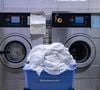 Le choix dépend avant tout du type de linge, du programme utilisé et de votre machine.

Quelle lessive choisir, liquide ou en poudre ?
