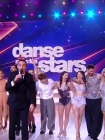 Un danseur très populaire de Danse avec les stars va se marier : sa compagne s'est vue offrir un gros diamant !