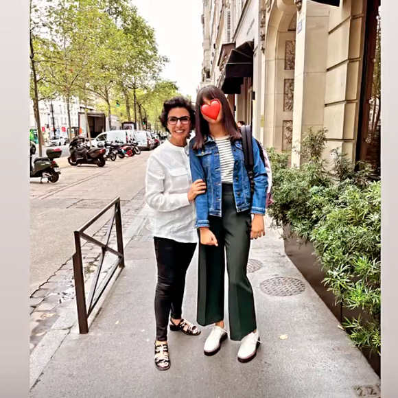 L'histoire de cette famille de magnats des casinos continuera donc à s'écrire sans Zohra, mais bien avec les deux enfants de feu Diane Barrière.

Rachida Dati avec sa fille Zohra sur Instagram.