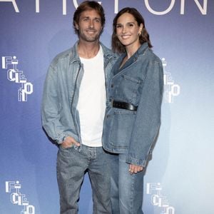 Camille Lou et son fiancé Romain Laulhe assistent au photocall de Cats Eyes lors du 26ème Festival de la Fiction de La Rochelle, le 12 septembre 2024 à La Rochelle, France. Photo by David NIVIERE/ABACAPRESS.COM