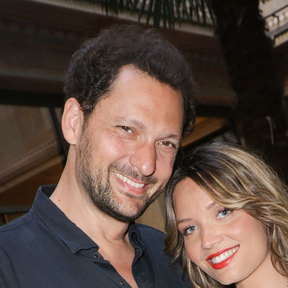Exclusif - Éric Antoine et sa compagne Gennifer Demey lors de l'inauguration Le Patio by Norbert Tarayre au Prince de Galles à Paris, France, le 4 juillet 2025. © Coadic Guirec/Bestimage