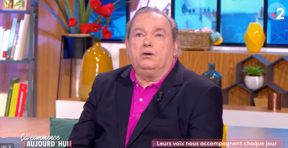 Il a travaillé durant 25 ans chez France Télévisions.

Jean-René Godart invité de Faustine Bollaert dans l'émission "Ca commence aujourd'hui" sur France 2 en janvier 2021.