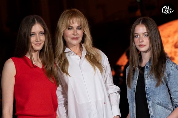 Sunday Rose Kidman Urban, Nicole Kidman, Faith Margaret Kidman-Urban – Photo Call  du Défilé de mode Chanel Collection Printemps-Été 2026 dans le cadre de la Fashion Week de Paris, France, le 6 octobre 2025.
 
© Olivier Borde / Bestimage