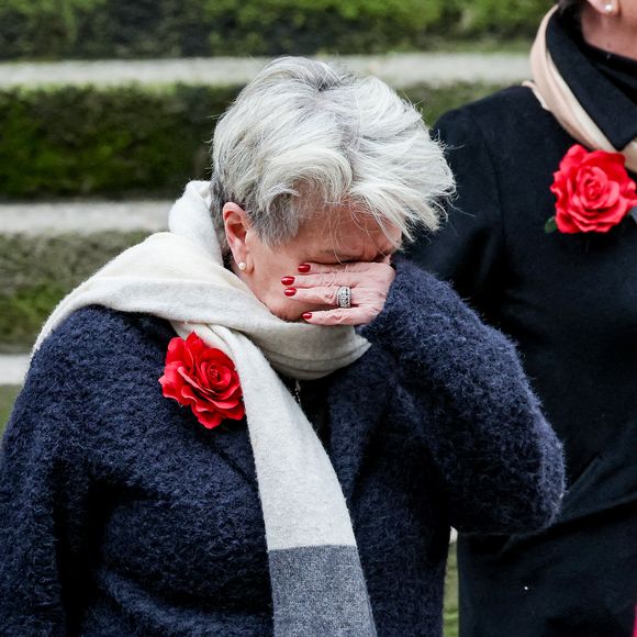 Françoise Laborde - Sortie des obsèques de Catherine Laborde en l’église Saint-Roch à Paris, le 6 février 2025. Décédée le 28 janvier 2025 à l'âge de 73 ans, l'ancienne présentatrice météo de TF1 (1988 - 2017) était atteinte de la maladie neurodégénérative à corps de Lewy. 
© Jacovides - Moreau / Bestimage
