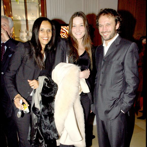 Carla Bruni, Vincent Pérez et son épouse Karine Silla Guillaume Gaffiot/Bestimage