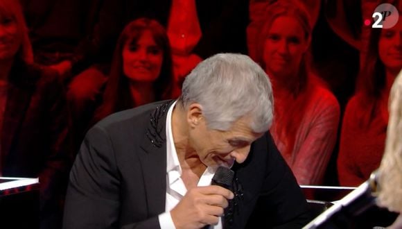 Nagui face à Thomas Dutronc sur le plateau de Taratata - France 2 (Capture d'écran).