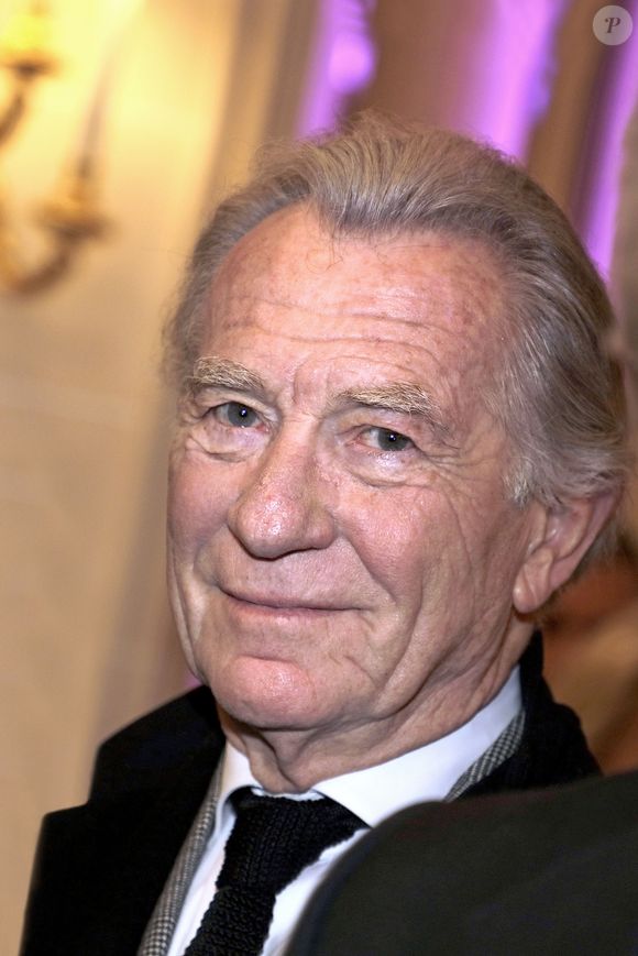 William Leymergie lors de la soirée des "Stéthos d'or 2023" à l'hôtel Four Seasons George V à Paris le 27 mars 2023.

© Cédric Perrin / Bestimage