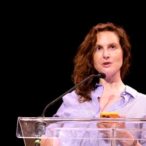 Justine Levy - Soirée de mobilisation "L'Europe contre l'antisémitisme" au théâtre Antoine à Paris le 3 juin 2024. © Cédric Perrin/Bestimage