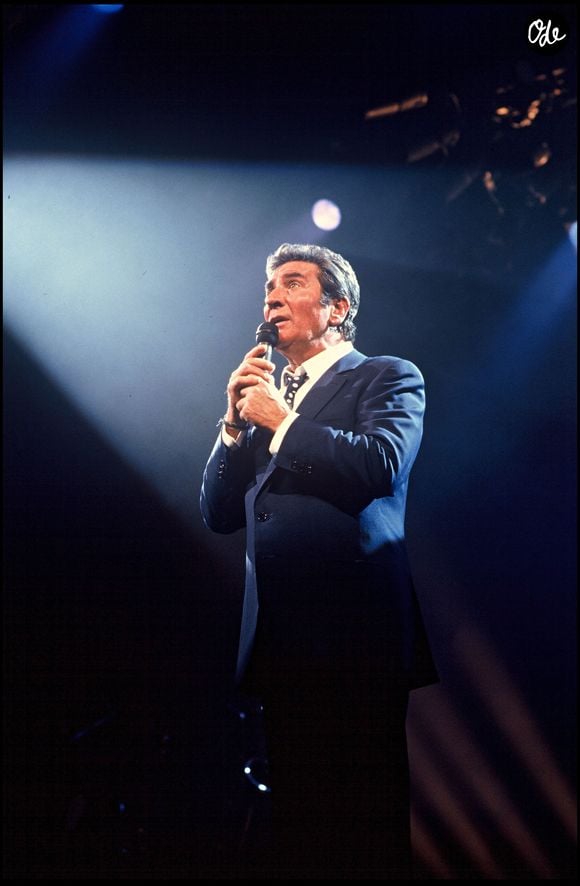 Archives : Gilbert Bécaud en concert à l'Olympia en 1988 @CHARRIAU / BESTIMAGE