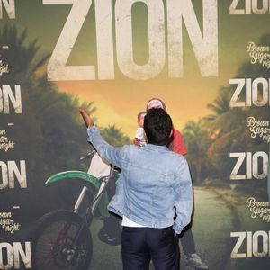 Jamel Debbouze au photocall de la première du film Zion au cinéma Le Grand Rex à Paris, France, le 4 avril 2025. © Coadic Guirec/Bestimage