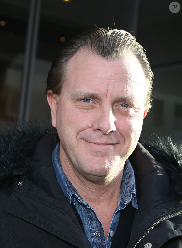 Exclusif - Le producteur Claude François Jr (Fils de Claude François) dans les rues de Paris. Le 5 janvier 2017. © Agence / Bestimage