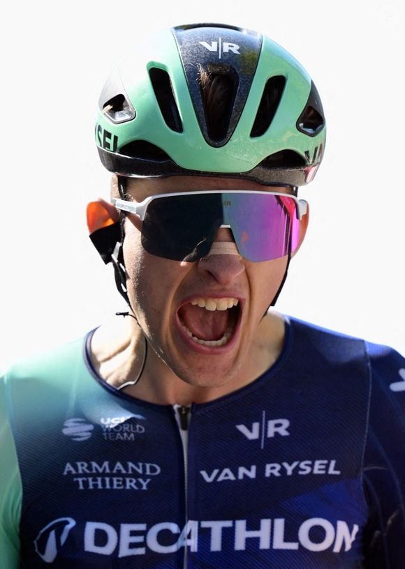 Passé chez les professionnels il y a moins d'un an, il enchaîne les victoires de prestige.

Le Français Paul Seixas du Decathlon CMA CGM Team célèbre sa victoire dans la course masculine de la 90ème édition de La Flèche Wallonne, course cycliste d'un jour (Waalse Pijl - flèche wallonne), 200 km de Herstal à Huy, mercredi 22 avril 2026. Photo by ABACAPRESS.COM