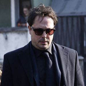 Davy Sardou - Arrivées aux obsèques de Bruno Salomone en l'église Sainte-Anne de Polangis de Joinville-le-Pont (Val-de-Marne) le 23 mars 2026. © Cyril Moreau - Dominique Jacovides / Bestimage