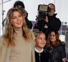 Malgré de nouvelles opportunités, Ellen Pompeo reste partiellement liée à la série médicale.
Ellen Pompeo, Sienna Pompeo Ivery assistent au défilé prêt-à-porter automne-hiver 2023/2024 de Michael Kors lors de la Fashion Week à New York, le 15 février 2023.
© Backgrid USA / Bestimage