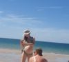 Après avoir annoncé sa grossesse en juin dernier, elle a partagé de nouvelles photos de ses vacances sur Instagram.

Aurore Morisse (Affaire conclue) est enceinte.
