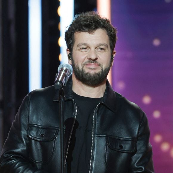 Claudio Capéo avoue avoir eu "presque envie de pleurer" en voyant son plus jeune fils grandir.

Claudio Capéo - Les célébrités se mobilisent pour la 38ème édition du Téléthon dans les studios de France 2 à Paris © Coadic Guirec / Bestimage