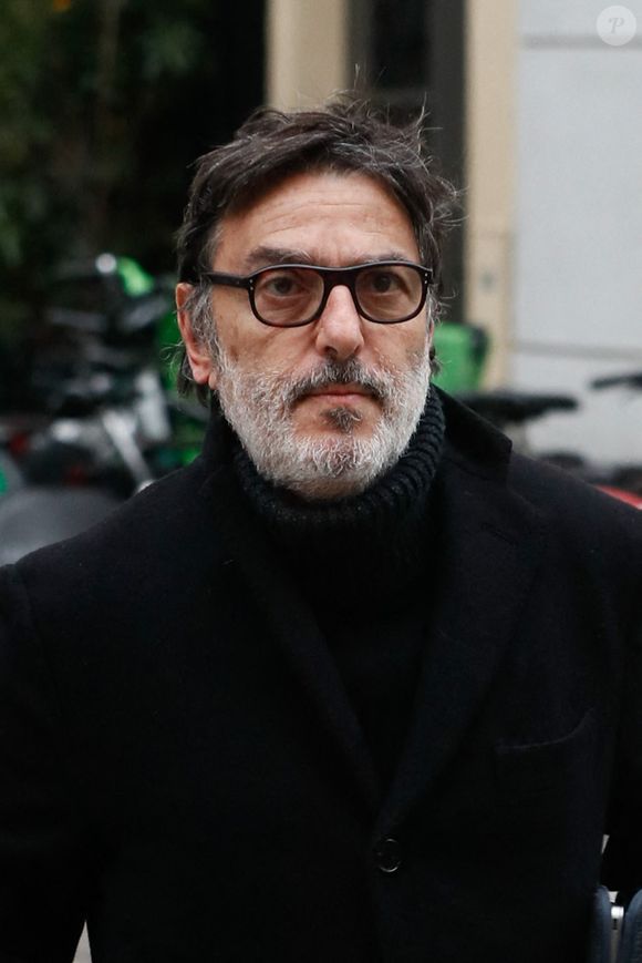 Yvan Attal - Arrivées aux obsèques de Niels Arestrup à l'Église Saint-Roch à Paris. Le 10 décembre 2024
© Christophe Clovis / Bestimage