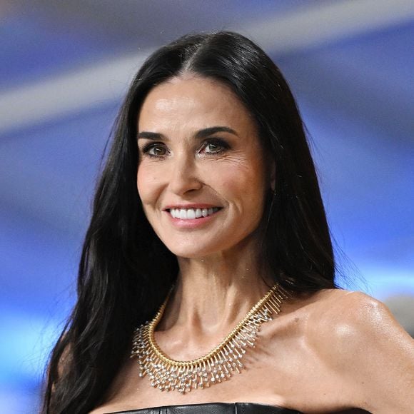 Demi is back ! 

Demi Moore - Photocall de la 31ème édition des SAG Awards (Screen Actors Guild Awards) au Shrine Auditorium à Los Angeles.