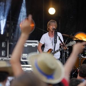 Le billet est fixé à 40 € pour venir applaudir l'enfant du pays et soutenir le patrimoine local.

Concert de Jean-Louis Aubert pour l'inauguration de la Maison de la Radio et de la Musique en extérieur à Paris

© Christophe Clovis / Bestimage