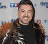 Le danseur confie en effet dessiner lui-même la grande majorité de ses vêtements de scène.

Chris Marques - Photocall de lancement de la saison 2026 de "Danse avec les stars" (DALS) au siège de TF1 à Boulogne-Billancourt le 18 décembre 2025. © Coadic Guirec/Bestimage