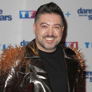 Le danseur confie en effet dessiner lui-même la grande majorité de ses vêtements de scène.

Chris Marques - Photocall de lancement de la saison 2026 de "Danse avec les stars" (DALS) au siège de TF1 à Boulogne-Billancourt le 18 décembre 2025. © Coadic Guirec/Bestimage