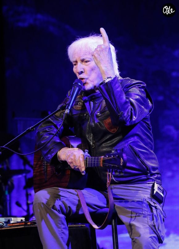 Exclusif - Concert de Hugues Aufray, 96 ans, au Vendespace à Mouilleron Le Captif, près de La-Roche-sur-Yon, le 24 avril 2026. 
© Noël Carrier / Bestimage