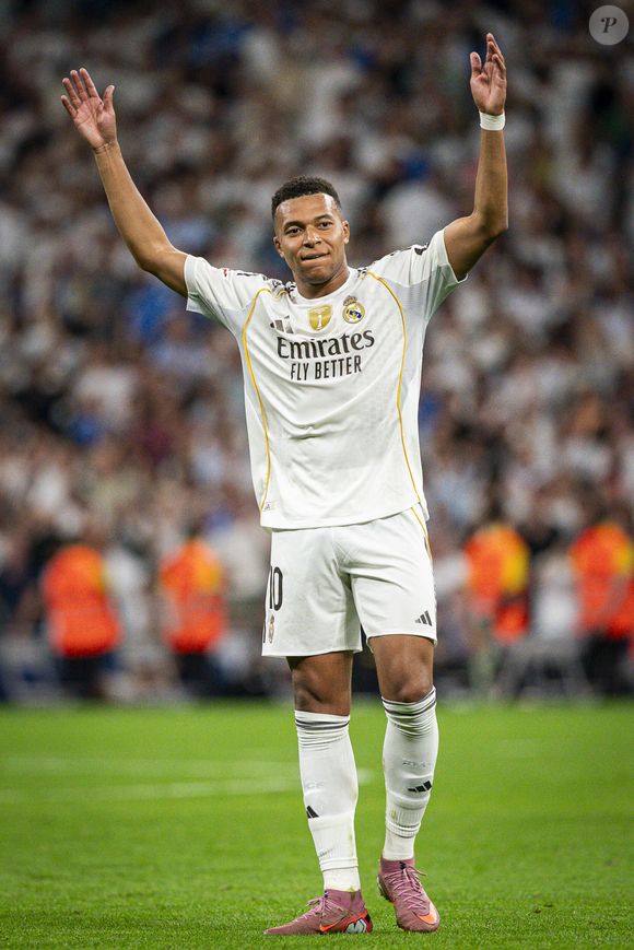 Kylian Mbappé du Real Madrid CF célèbre son but lors d'un match de la Liga. 4 octobre 2025. (ALTERPHOTOS/Toni Garrido) © PsnewZ/Bestimage