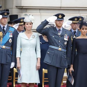 Il n'est pas non plus prévu que le duc de Sussex croise son frère William lors de son passage à Londres

Le prince William, duc de Cambridge, Kate Catherine Middleton, duchesse de Cambridge, le prince Harry, duc de Sussex, Meghan Markle, duchesse de Sussex (habillée en Dior Haute Couture par Maria Grazia Chiuri) - La famille royale d'Angleterre lors de la parade aérienne de la RAF pour le centième anniversaire au palais de Buckingham à Londres. Le 10 juillet 2018