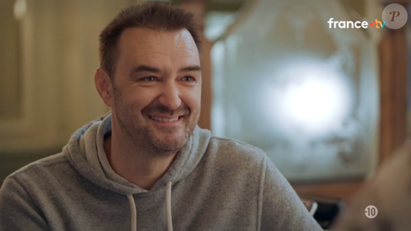 Cyril Lignac ému dans Rendez-vous en terre inconnue, capture d'écran France Télévisions