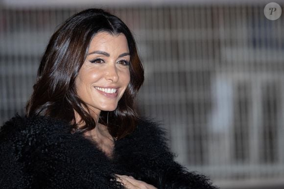 Jenifer Bartoli assiste à la 24e édition des NRJ Music Awards - Arrivée sur le tapis rouge au Palais des Festivals le 18 novembre 2022 à Cannes, France. Photo par Shootpix/ABACAPRESS.COM