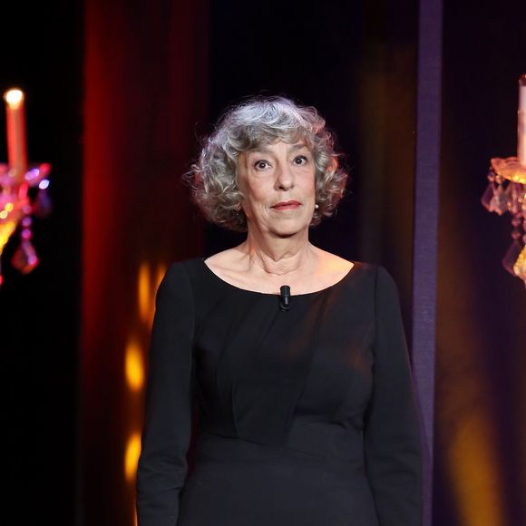 Fidèle à son franc-parler, elle assumait pleinement son envie de profiter de sa retraite.

 Anémone - Spectacle "Elles se croient toutes Joly" en hommage à Sylvie Joly, mis en scène par Pierre Palmade, au théâtre de Paris dans le 9ème arrondissement à Paris, le 26 octobre 2015, qui sera diffusé le 15 janvier 2016 sur France 3. 
© Dominique Jacovides - Romuald Meigneux / Bestimage
