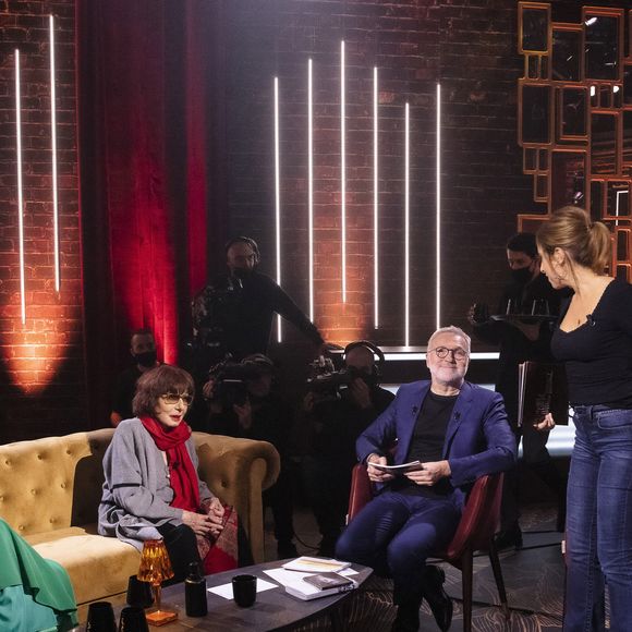Judith Magre dans les coulisses de l'émission On Est En Direct (OEED) du samedi 2 octobre 2021, présentée par Léa Salamé et Laurent Ruquier.

©Jack Tribeca/Bestimage