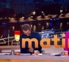 Damien Thévenot présente "Télématin" avec Johanna  Ghiglia en l'absence de Maya Lauqué.